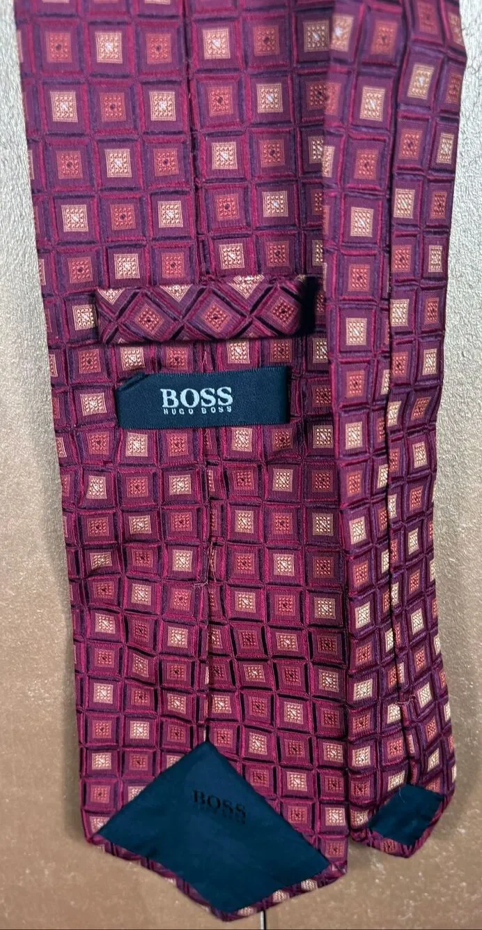 Hugo Boss tie - Picture 4 of 4